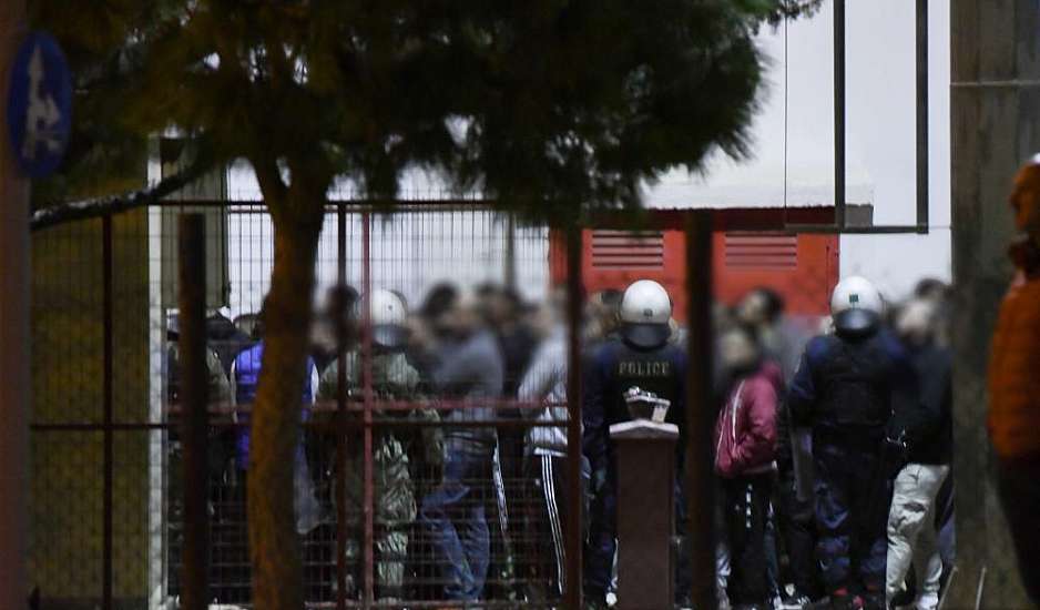 Οπαδική βία: Δημοσιεύθηκε η ΠΝΠ για αγώνες κεκλεισμένων των θυρών – Αναλυτικά όλα τα μέτρα