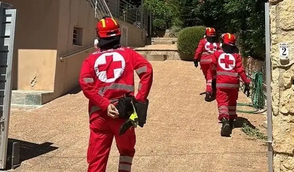 Ο Ερυθρός Σταυρός συγκεντρώνει τρόφιμα και φάρμακα για τους πυρόπληκτους