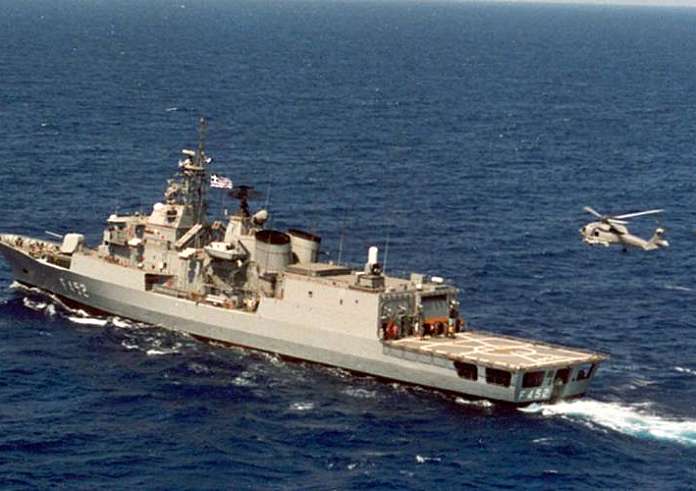 Πρώτη εμπλοκή για τη φρεγάτα Ύδρα στην επιχείρηση Ασπίδες – Έβαλε με πυροβόλο εναντίον δύο UAVs