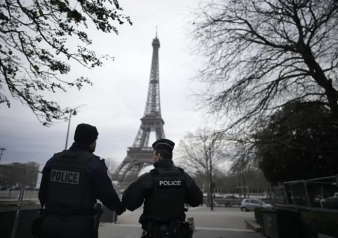 Η Γαλλία σε «κόκκινο» συναγερμό μετά την τρομοκρατική επίθεση στη Μόσχα – Τι είναι το σχέδιο «Vigipirate»
