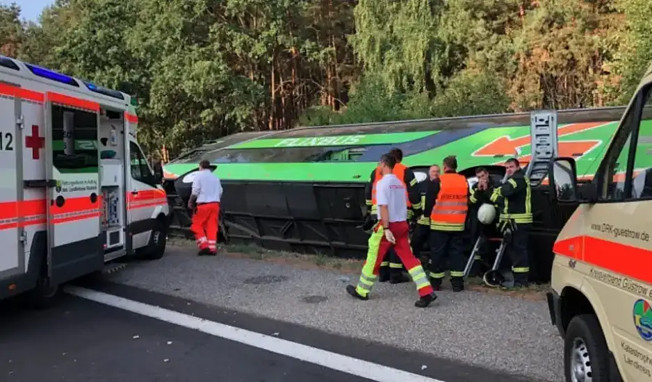 Γερμανία: Τουλάχιστον 5 νεκροί σε τροχαίο με λεωφορείο κοντά στη Λειψία