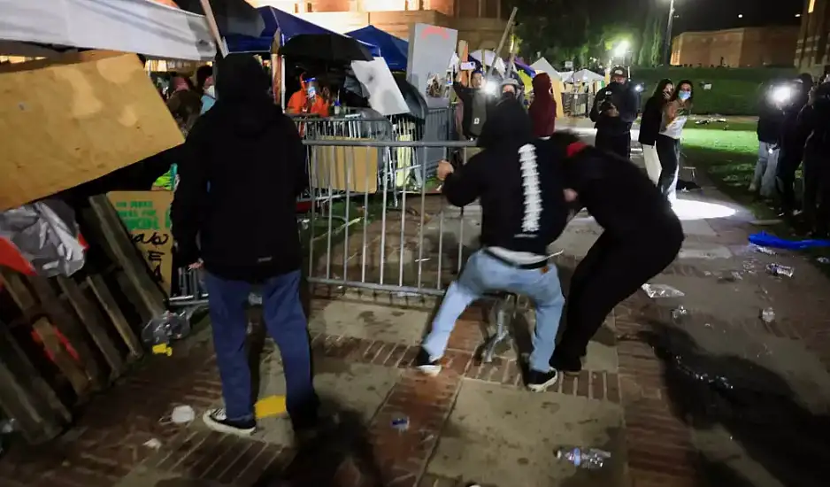 ΗΠΑ: 230 συλλήψεις στην πανεπιστημιούπολη του Κολούμπια – Η στιγμή της εισβολής των αστυνομικών