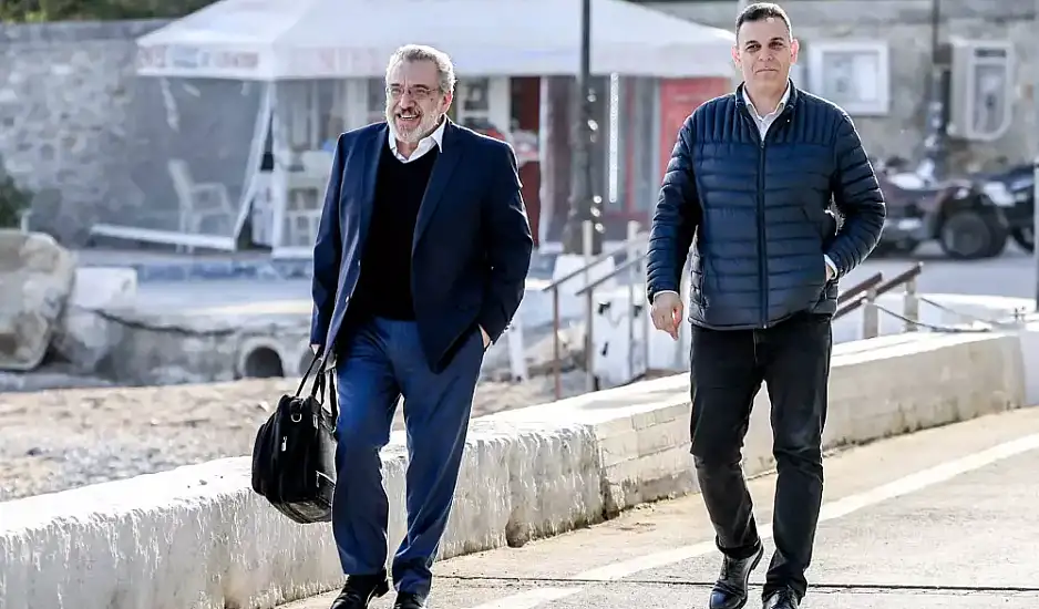 Όθωνας Ηλιόπουλος: Ανατροπή με την παραίτησή του – Είμαι μάχιμος βουλευτής του ΣΥΡΙΖΑ και παραμένω