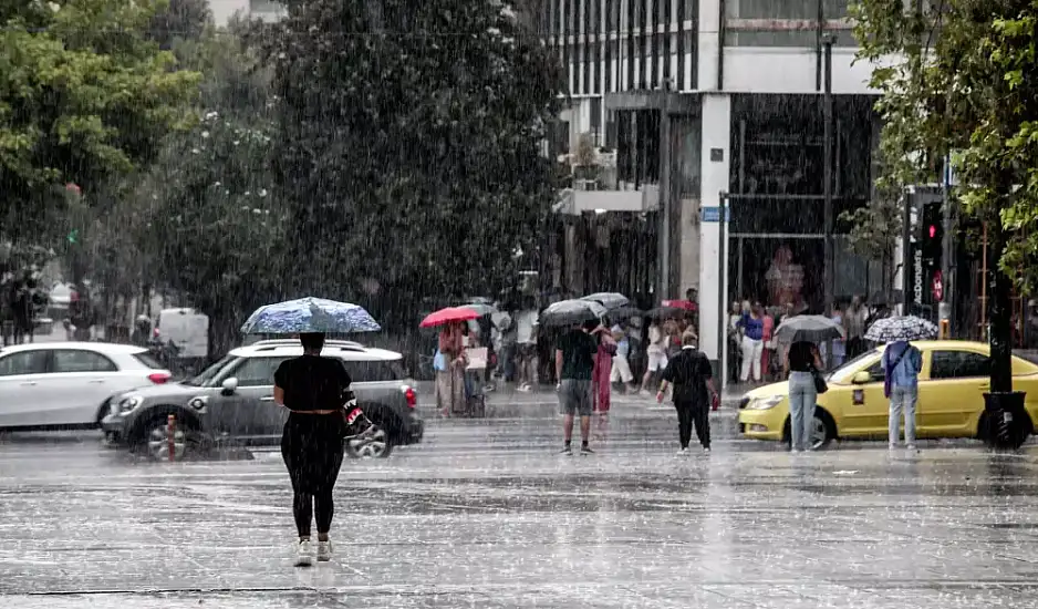 Καιρός: «Καμπανάκι» Μαρουσάκη για πλημμύρες από την κακοκαιρία «Atena» – «Έρχεται» νέο κύμα από την Πέμπτη