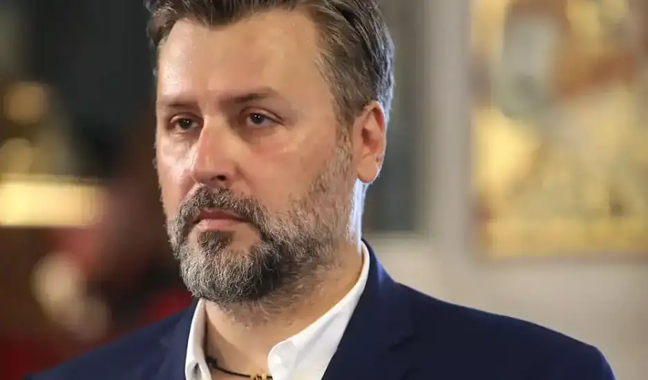 Γιάννης Καλλιάνος: «Ο πατέρας μου διασωληνώθηκε για τα μάτια του κόσμου»