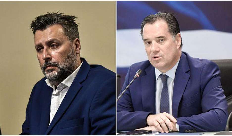Άδωνι θα πεθάνει ο πατέρας μου. Γιάννη δεν είμαι εγώ ο αρμόδιος που θα βάλει τον πατέρα σου στη ΜΕΘ