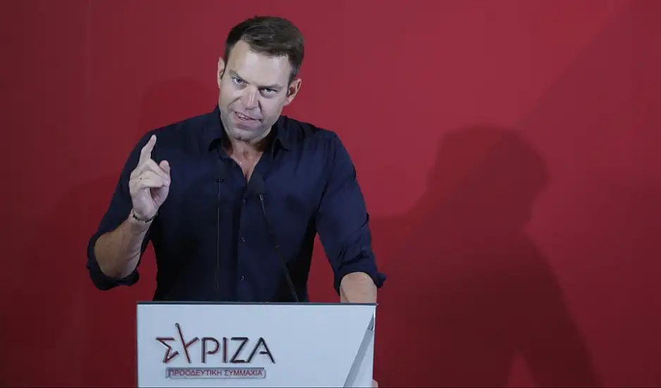 Πρώτη φορά πρόεδρος κόμματος πέφτει από μομφή