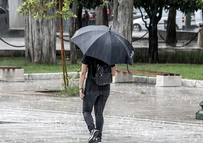 Καιρός: Πώς θα κινηθεί η κακοκαιρία Atena τις επόμενες ώρες