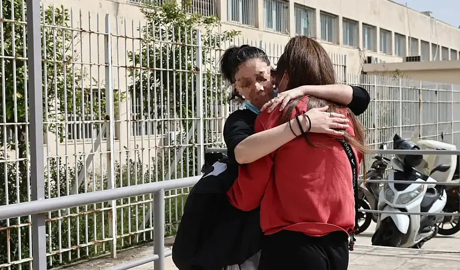 Υπόθεση Κολωνού: Αποφυλακίστηκε η μητέρα της 12χρονης