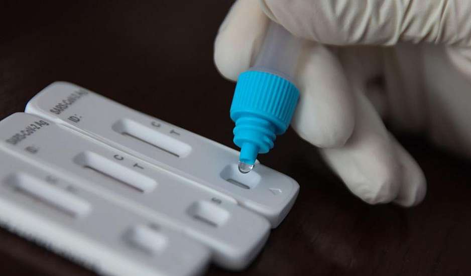 Πανεπιστήμιο John Hopkins: Όλα όσα πρέπει να γνωρίζετε για το JN.1, την πιο πρόσφατη παραλλαγή Omicron του κορονοϊού