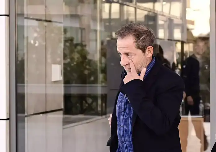 Δημήτρης Λιγνάδης: Ξανά στο εδώλιο για τους τρεις βιασμούς ανηλίκων – Σήμερα η δίκη σε δεύτερο βαθμό