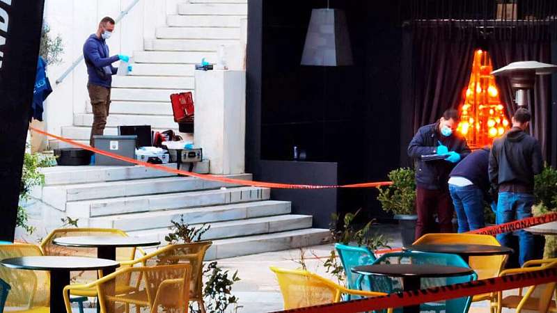 Μαρούσι: Μπλόκαρε το πιστόλι του θύματος και ο δράστης τον μαχαίρωσε στο λαιμό