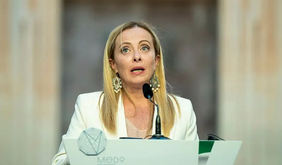 Επίθεση Μελόνι κατά ΕΕ για την παρασκηνιακή συμφωνία για τα κορυφαία αξιώματα – Γραφειοκρατικός γίγαντας οι Βρυξέλλες