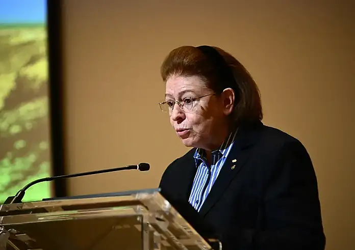 Μενδώνη: Η Τουρκία επιβεβαίωσε ότι δεν έδωσε φιρμάνι στον Έλγιν για να πάρει τα Γλυπτά του Παρθενώνα