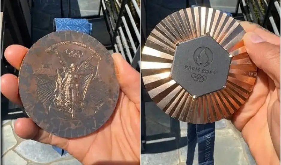 «Μάλλον δεν είναι καλή η ποιότητα»: Ολυμπιονίκης δείχνει πως έχει γίνει το μετάλλιό του μετά από μια εβδομάδα