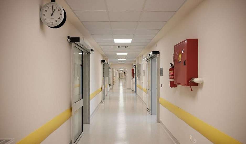 Καλαμάτα: Στο νοσοκομείο μαθητής με μηνιγγίτιδα – Ανησυχία για τα τρία κρούσματα σε φοιτητές στην Πάτρα