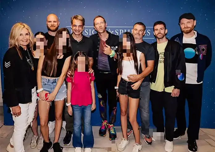 Coldplay σας ευχαριστούμε! Η ανάρτηση Μητσοτάκη για το βίντεο κλιπ που γυρίστηκε στο Ηρώδειο