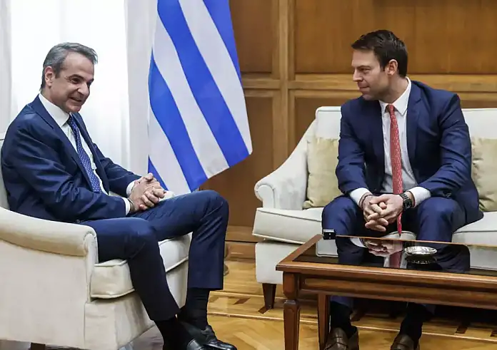 Δημοσκόπηση MRB: Προβάδισμα 18,1 μονάδων για τη Νέα Δημοκρατία έναντι του ΣΥΡΙΖΑ – Διαφωνία με τους χειρισμούς Κασσελάκη