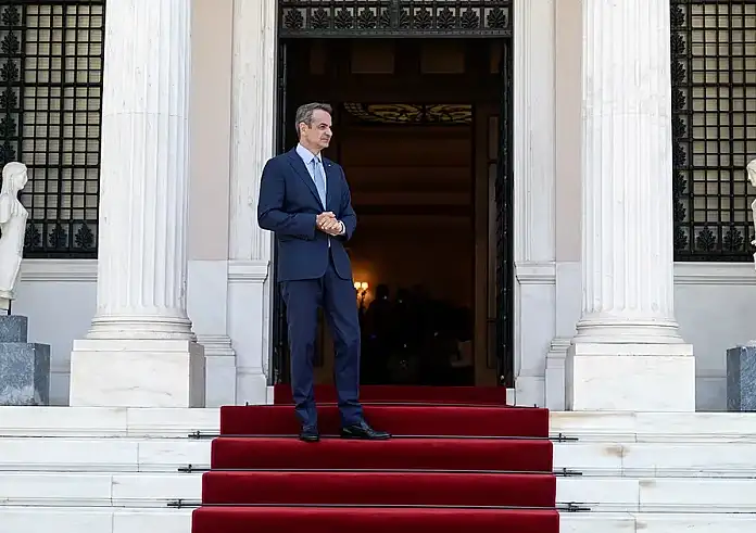 Και μετά τις Ευρωεκλογές τι; Αντίστροφη μέτρηση για τον ανασχηματισμό. Άνω κάτω ΣΥΡΙΖΑ και ΠΑΣΟΚ