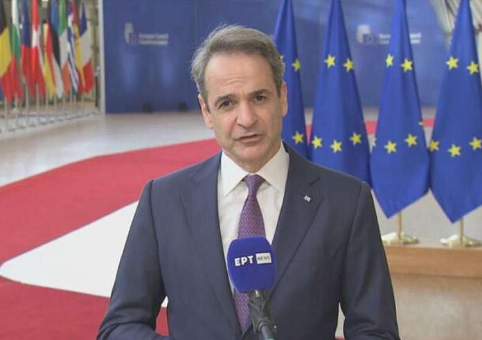 Politico: Η ανάλυση για τον Μητσοτάκη και τον γάμο ομοφύλων και το σενάριο για θέση στις Βρυξέλλες