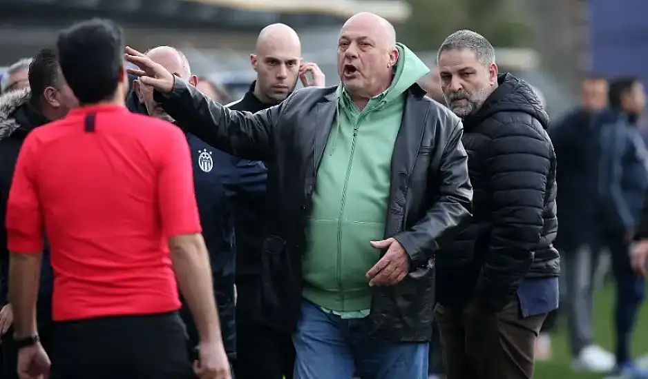 Κέρδισε στα χαρτιά το ματς με Βόλο η Κηφισιά – «Καμπάνα» στον Μπέο για την ρατσιστική συμπεριφορά σε Τετέι