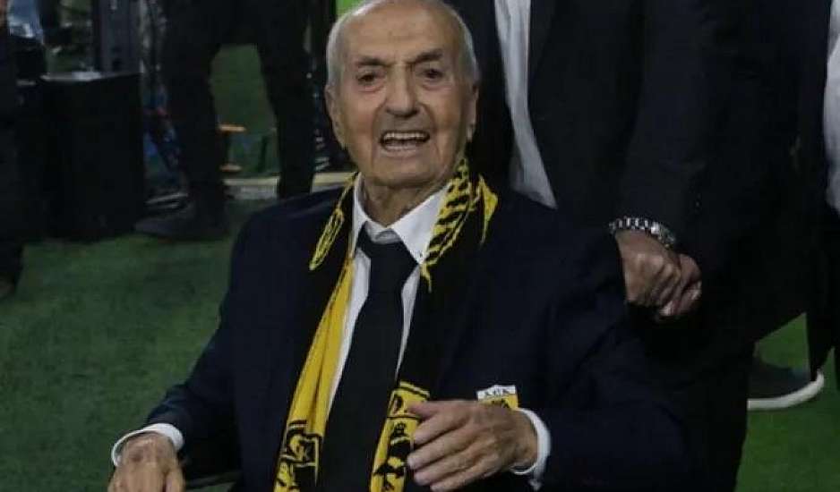 Πέθανε στα 93 του ο θρύλος της ΑΕΚ και του ελληνικού ποδοσφαίρου, Κώστας Νεστορίδης