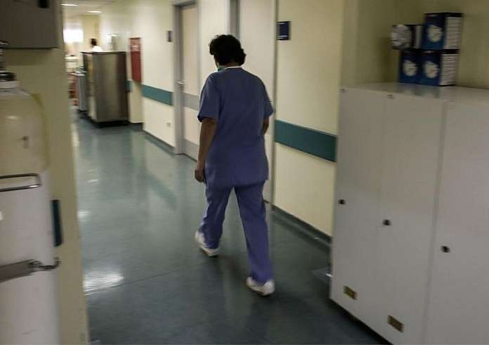 Ζεφύρι: Πέθανε η γυναίκα που της είχε βάλει φωτιά ο σύζυγός της