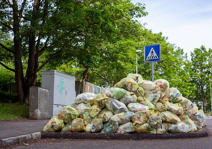 Έκθεση ΟΗΕ: Ένα δισεκατομμύριο γεύματα καταλήγουν καθημερινά στα σκουπίδια