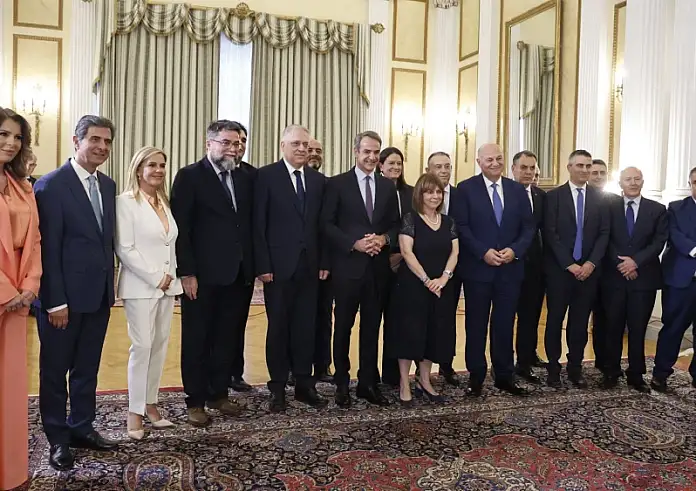 Ορκίστηκαν τα νέα μέλη της κυβέρνησης μετά τον ανασχηματισμό – Το Σάββατο το πρώτο υπουργικό