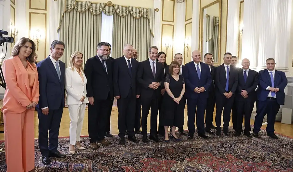Ορκίστηκαν τα νέα μέλη της κυβέρνησης μετά τον ανασχηματισμό – Το Σάββατο το πρώτο υπουργικό
