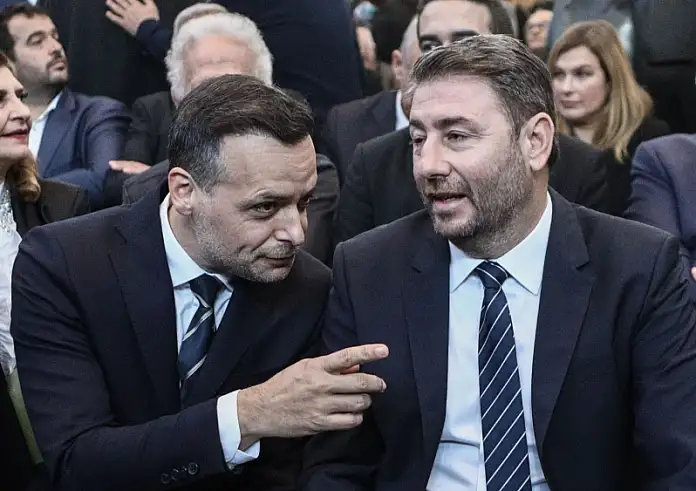 Δημοσκόπηση Interview για ΠΑΣΟΚ: «Καθαρό» προβάδισμα Δούκα έναντι Ανδρουλάκη – Τα τρία σενάρια για τον β’ γύρο