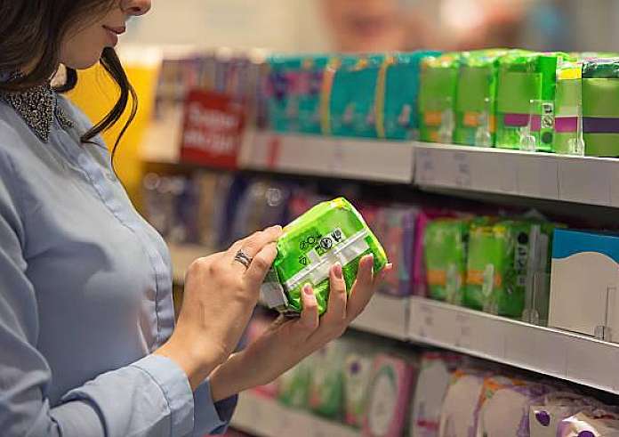 Μέση μείωση τιμών 17% από σήμερα και σε 100 προϊόντα περιόδου