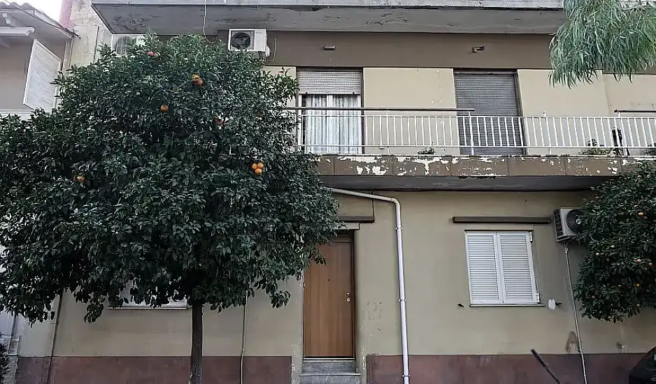 Απολογείται ο 35χρονος που σκότωσε τον πατέρα του στο Περιστέρι – «Όσο θυμάμαι τον εαυτό μου πάντα τον φοβόμασταν»