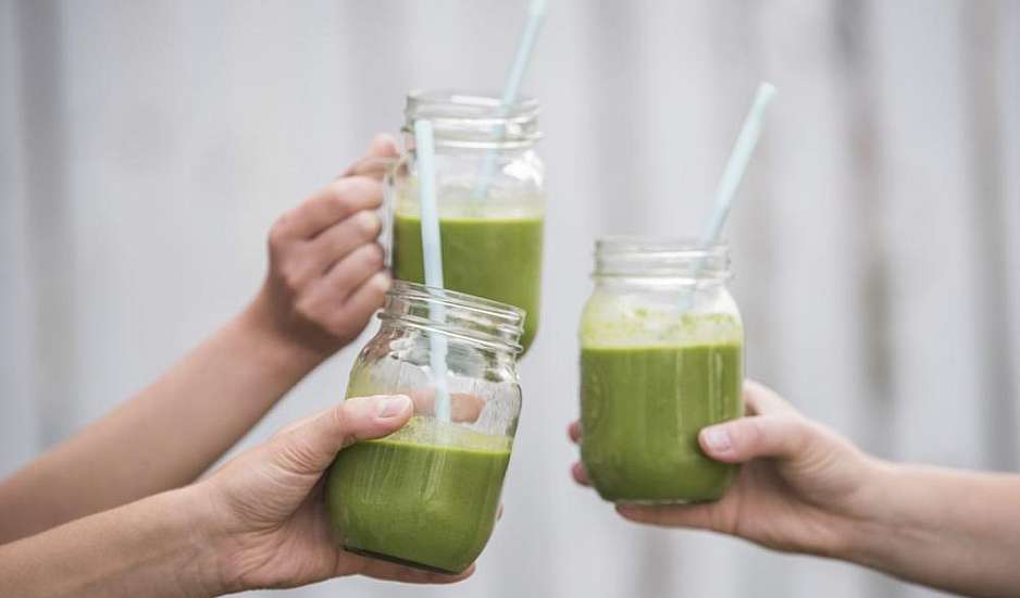 Ο πράσινος χυμός που μειώνει τη χοληστερόλη και βοηθά στην απώλεια βάρους – Προλαμβάνει τον καρκίνο και προστατεύει την καρδιά