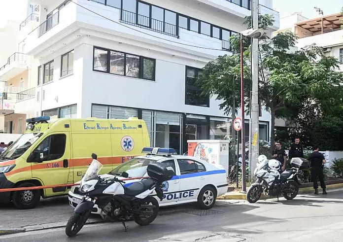 Εκτέλεση στο Ψυχικό: Πρόσεχε τη Μύκονο, έλεγε σε φίλο του ο τοπογράφος – Στο κινητό του θύματος στρέφονται οι έρευνες της ΕΛΑΣ