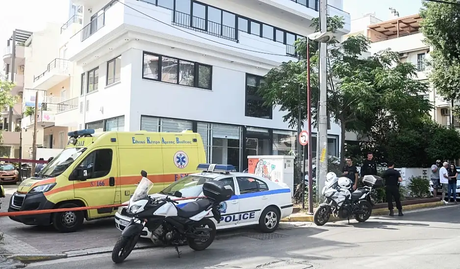 Εκτέλεση στο Ψυχικό: Πρόσεχε τη Μύκονο, έλεγε σε φίλο του ο τοπογράφος – Στο κινητό του θύματος στρέφονται οι έρευνες της ΕΛΑΣ