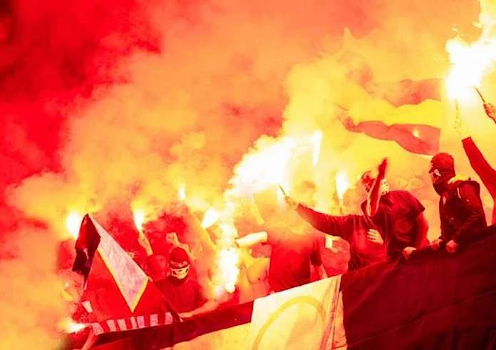 Επεισόδια στου Ρέντη: Σκανάρουν 90 γνωστούς χούλιγκαν - Πώς στρατολογούν φιλάθλους