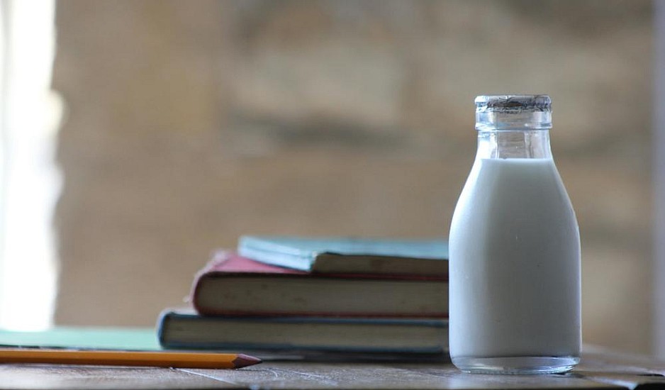 Δεν πίνεις γάλα; Δες από πού μπορείς να πάρεις αρκετό ασβέστιο και άλλα θρεπτικά συστατικά