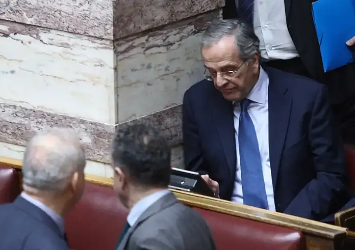 Πέρασε η τροπολογία για τους μετανάστες – Καταψήφισε ο Σαμαράς – Ό,τι είχα χρέος να πω, το είπα