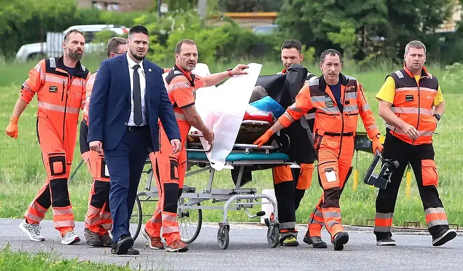 Πώς έγινε η επίθεση κατά του πρωθυπουργού της Σλοβακίας – Πυροβολήθηκε «από πολύ κοντά»