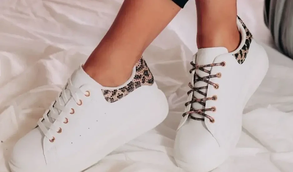 Δείτε έξι έξυπνους τρόπους για να διατηρήσετε λευκά τα αθλητικά σας παπούτσια