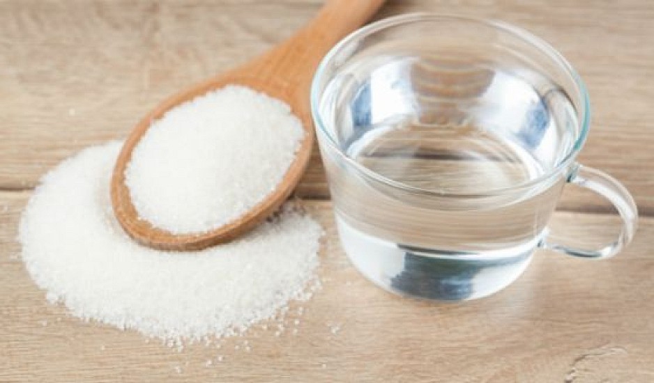 Με σόδα και αλάτι: Ένας τρόπος για να καθαρίσετε αποτελεσματικά τον φούρνο. Βίντεο