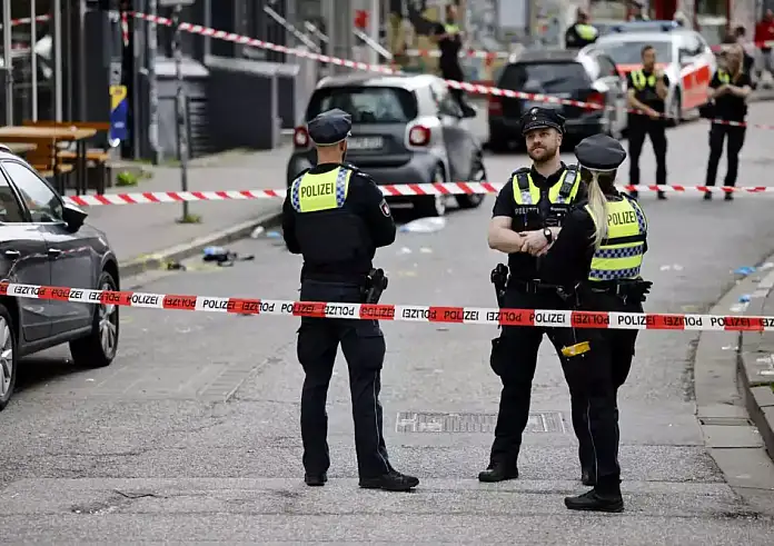 Γερμανία: Θρίλερ με άνδρα που επιτέθηκε με μαχαίρι στον κεντρικό σταθμό της Στουτγκάρδης – 2 τραυματίες