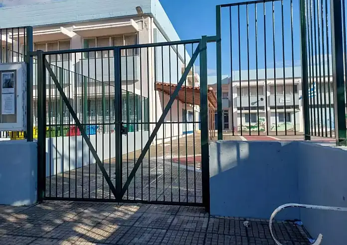 Κλειστά σχολεία στον δήμο Αθηναίων λόγω καύσωνα: Ανοιχτά παραμένουν Γυμνάσια και Λύκεια
