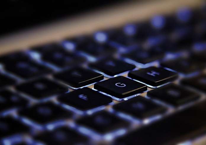 Λάρισα: Σύλληψη για πορνογραφία ανηλίκων – Κατάσχεσαν σκληρό υλικό από τον υπολογιστή του