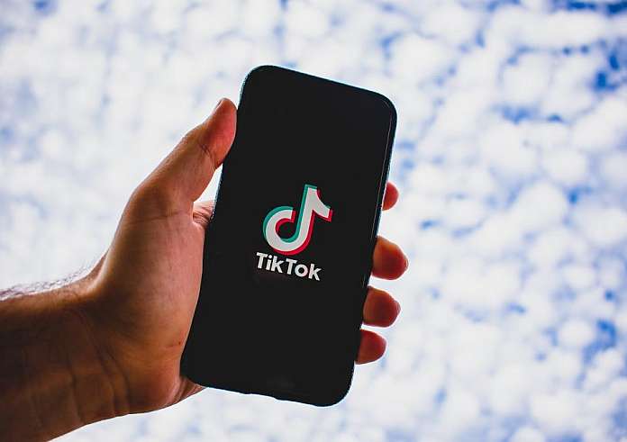TikTok: Στο στόχαστρο της Ε.Ε. για την ασφάλεια των παιδιών στην εφαρμογή