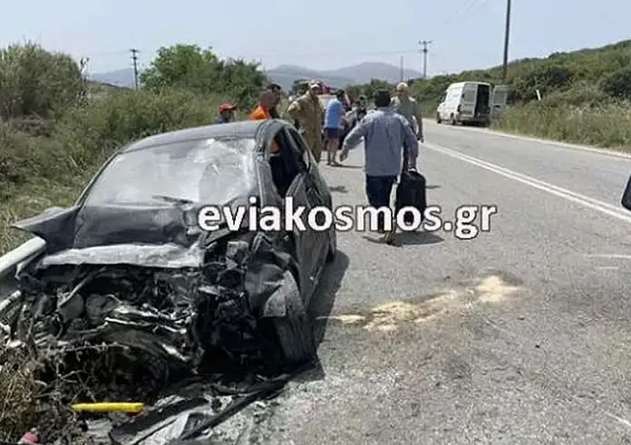Σοβαρό τροχαίο με εγκλωβισμένους στην Εύβοια