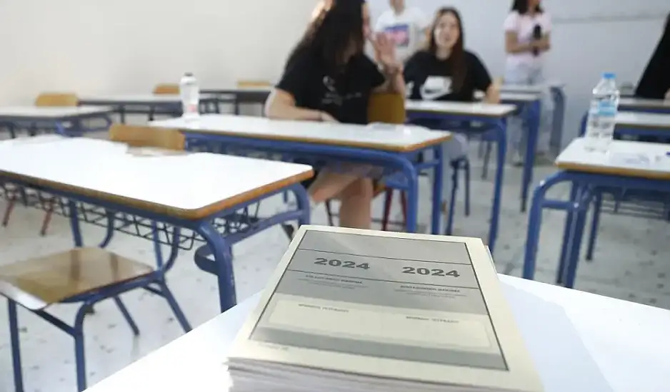 Βάσεις 2024: Η τελική εκτίμηση Στρατηγάκη - Πώς διαμορφώνονται οι ΕΒΕ