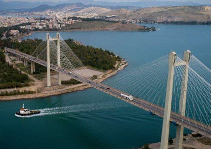 Χαλκίδα: 21χρονος έπεσε από την γέφυρα