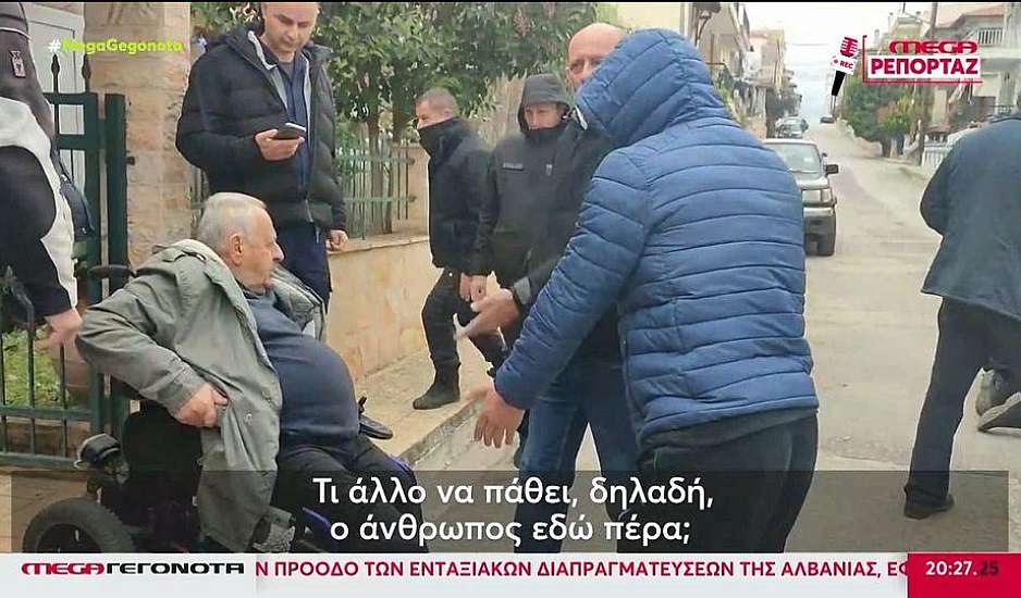 Χαλκιδική: Πέταξαν στον δρόμο 82χρονο με κινητικά προβλήματα λόγω έξωσης
